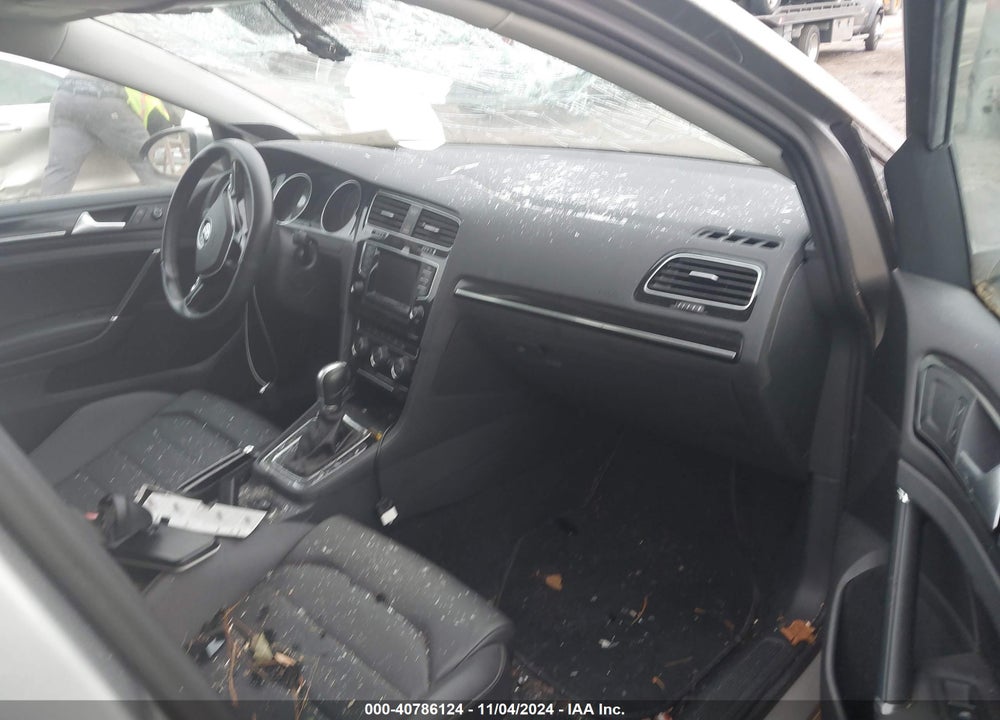 2015 VOLKSWAGEN GOLF SPORTWAGEN TDI SEL 4-DOOR VIN: 3VWCA7AU9FM500682