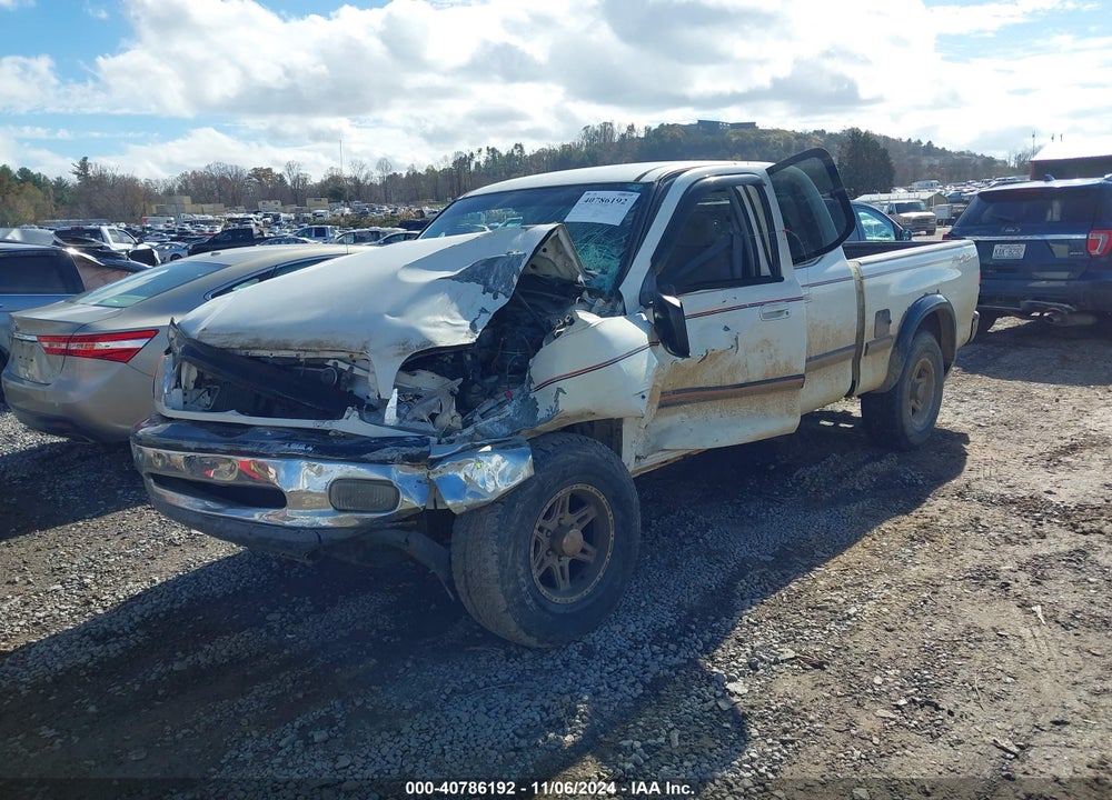 2000 TOYOTA TUNDRA LTD V8 VIN: 5TBBT4818YS098961