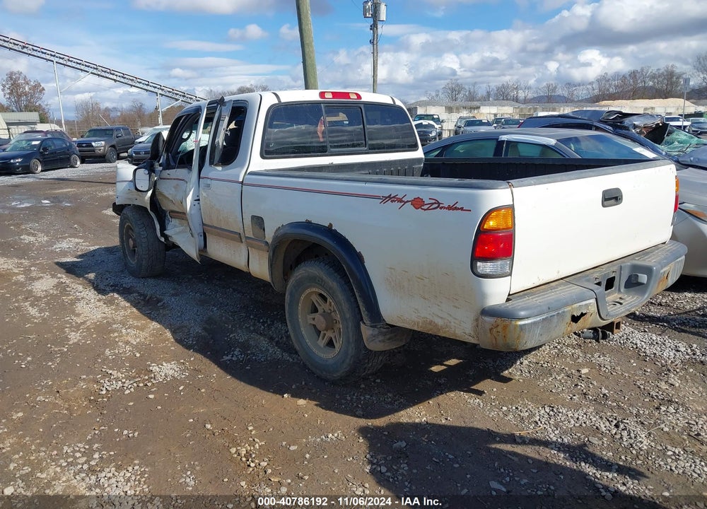 2000 TOYOTA TUNDRA LTD V8 VIN: 5TBBT4818YS098961