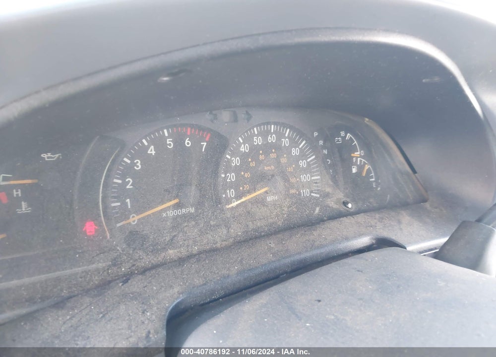 2000 TOYOTA TUNDRA LTD V8 VIN: 5TBBT4818YS098961