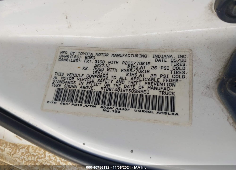 2000 TOYOTA TUNDRA LTD V8 VIN: 5TBBT4818YS098961