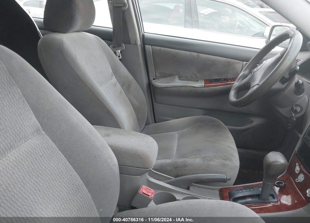 2005 TOYOTA COROLLA LE VIN: 1NXBR30E25Z512902