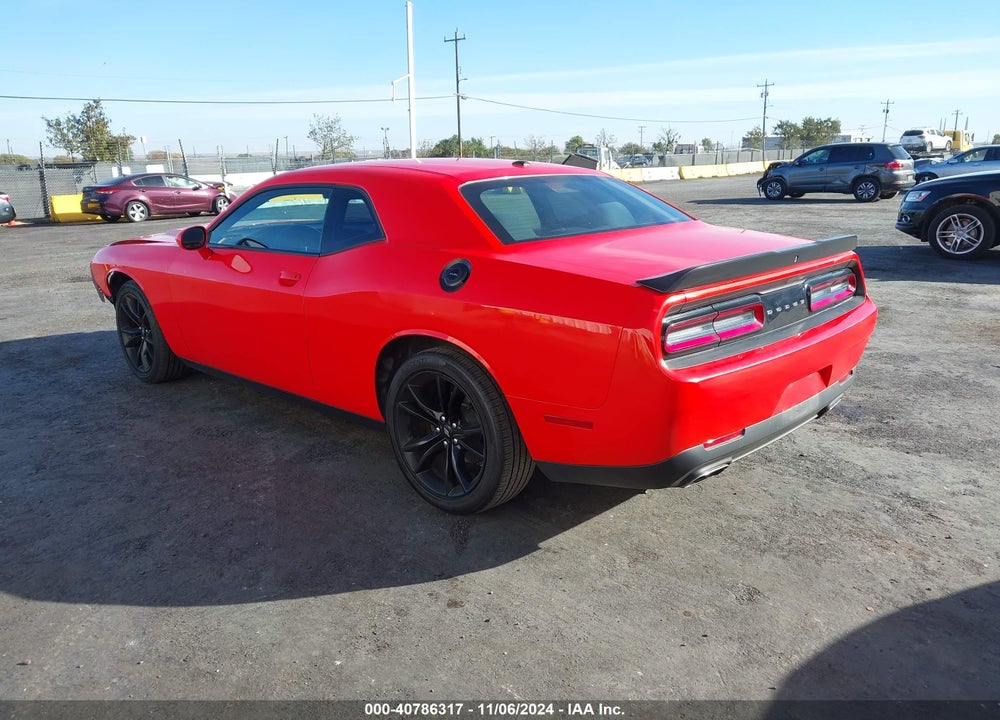 2018 DODGE CHALLENGER SXT VIN: 2C3CDZAG9JH288636
