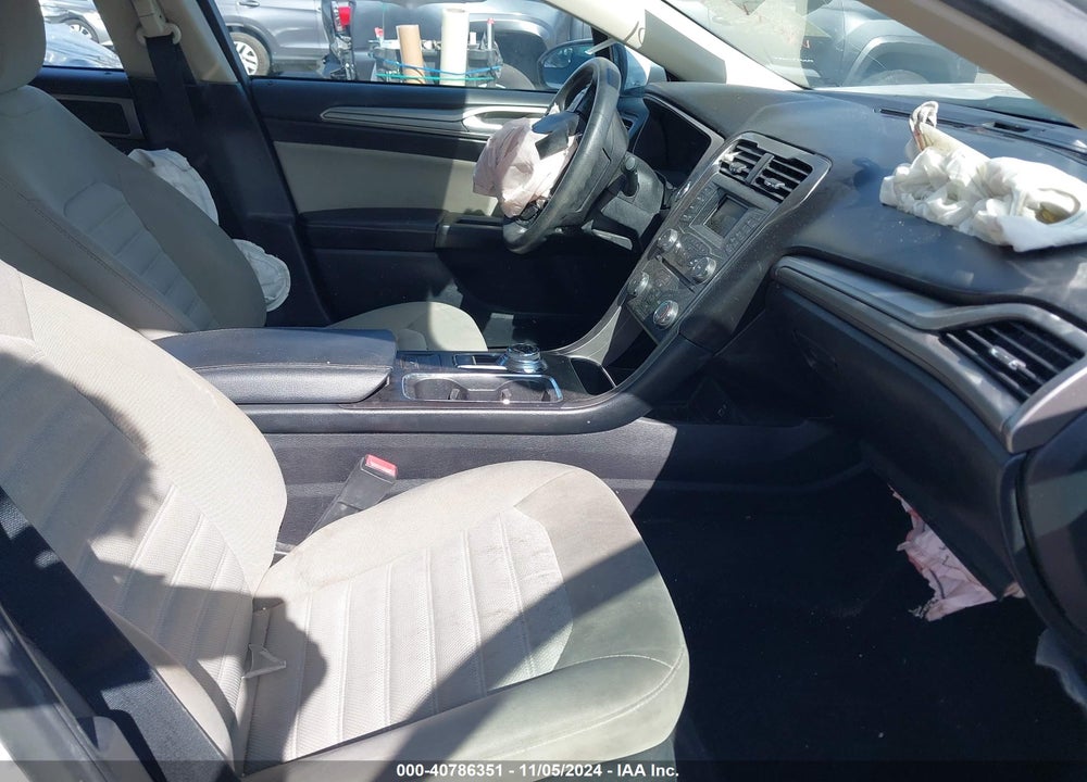 2017 FORD FUSION S VIN: 3FA6P0G78HR373619