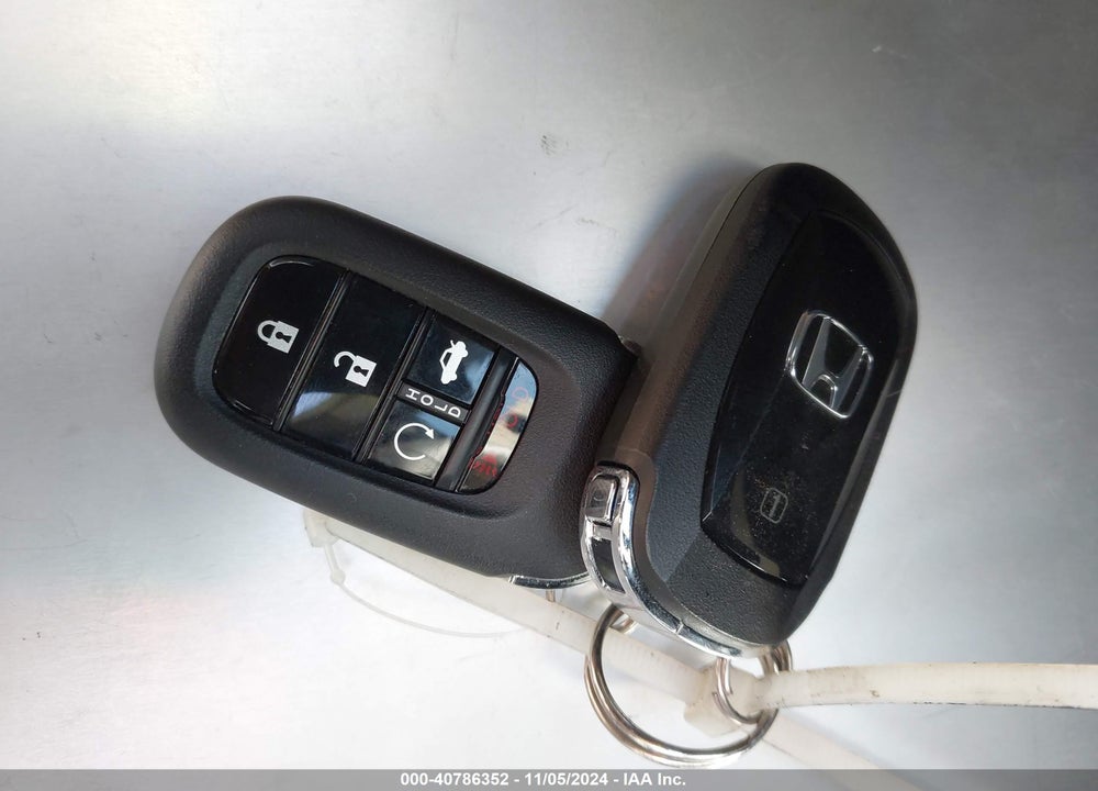 2024 HONDA ACCORD HYBRID SPORT-L VIN: 1HGCY2F76RA068432