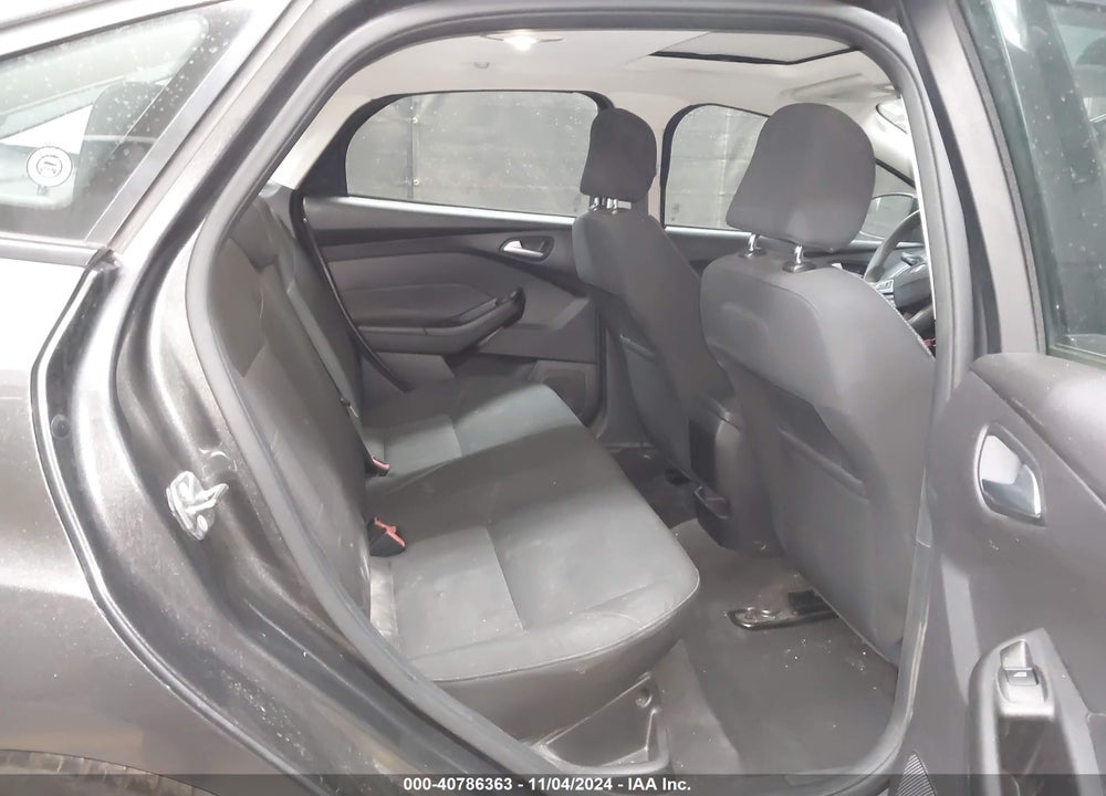 2015 FORD FOCUS SE VIN: 1FADP3F25FL249771