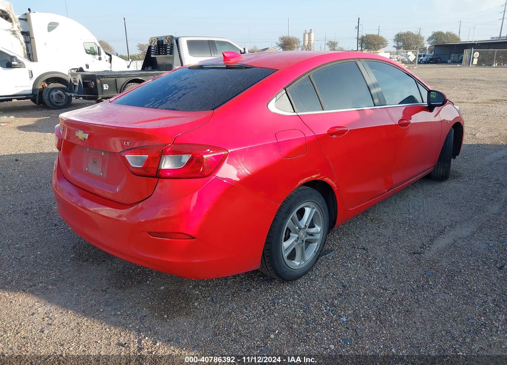 2018 CHEVROLET CRUZE LT AUTO VIN: 1G1BE5SM8J7221824