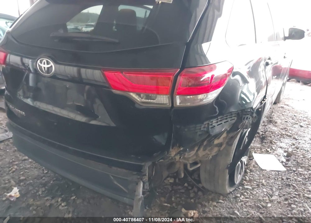 2017 TOYOTA HIGHLANDER LE VIN: 5TDZARFH0HS030744