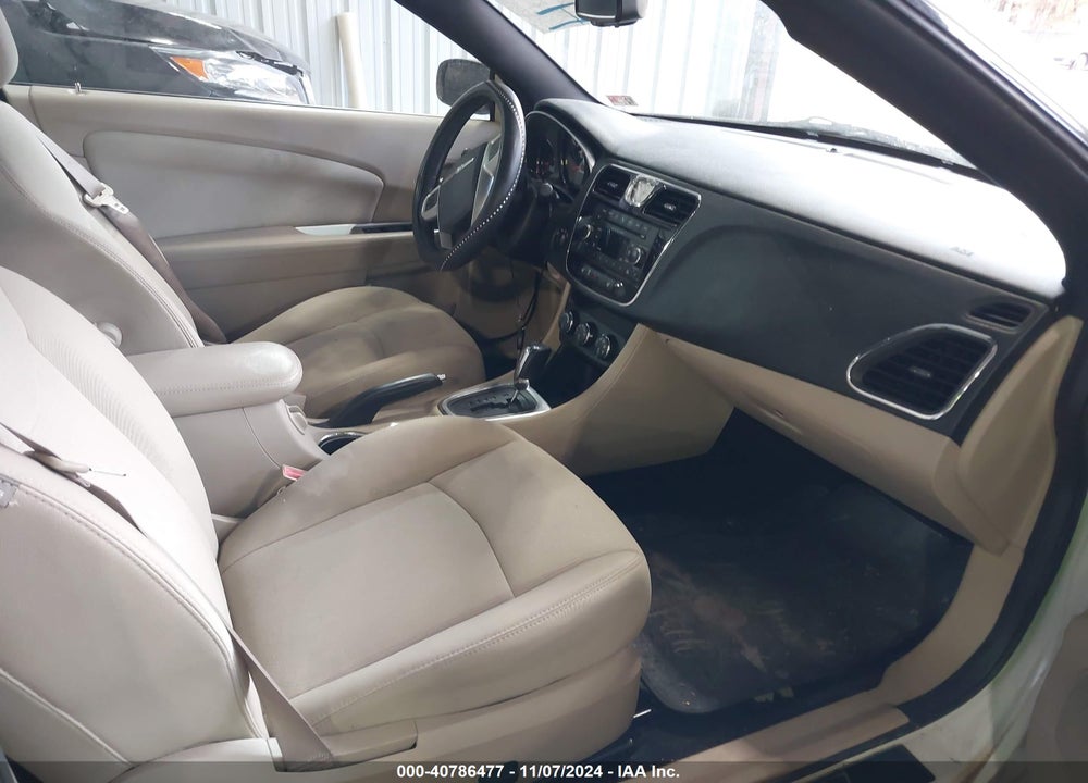 2013 CHRYSLER 200 TOURING VIN: 1C3BCBEBXDN595930