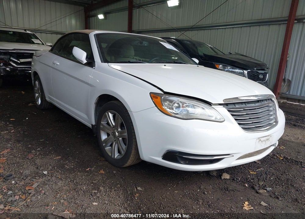 2013 CHRYSLER 200 TOURING VIN: 1C3BCBEBXDN595930