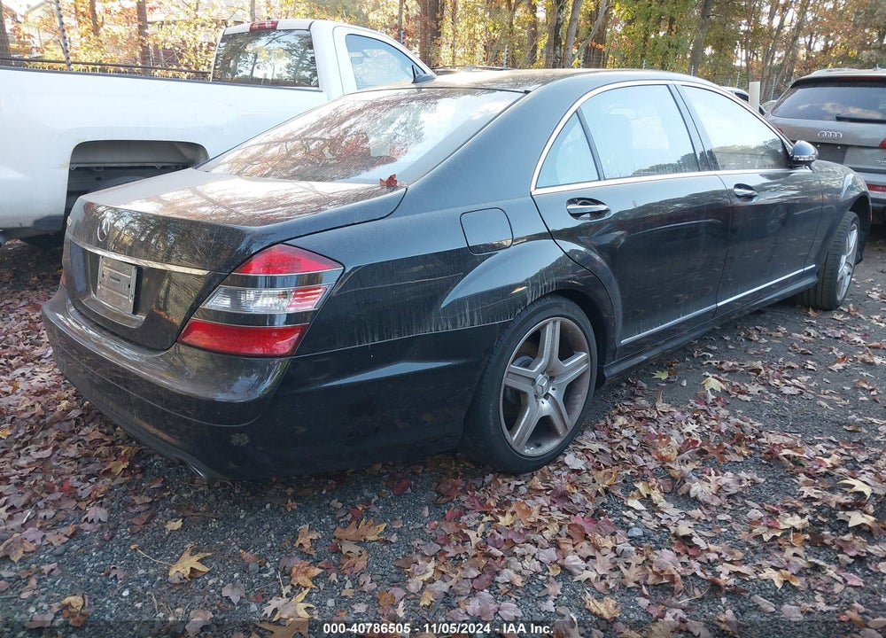 2007 MERCEDES-BENZ S 550 VIN: WDDNG71X67A102757