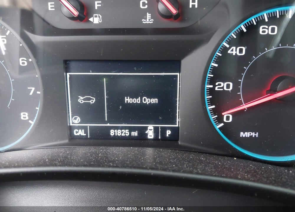 2018 CHEVROLET EQUINOX LT VIN: 2GNAXSEV5J6117587
