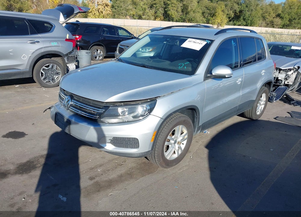 2016 VOLKSWAGEN TIGUAN S VIN: WVGAV7AX7GW587813