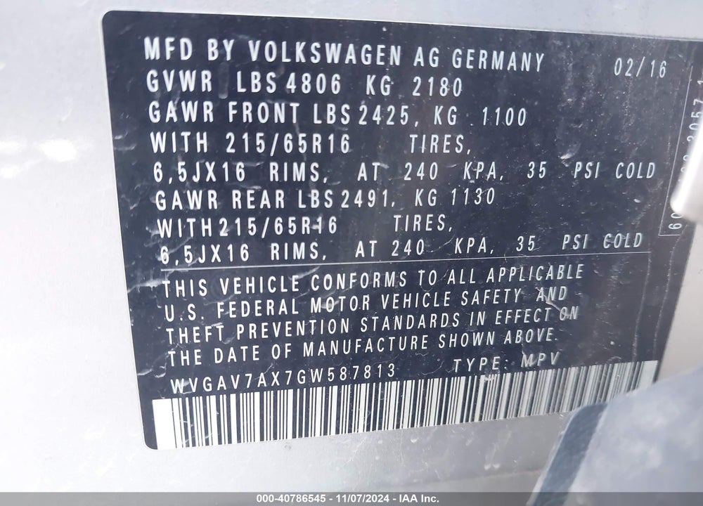 2016 VOLKSWAGEN TIGUAN S VIN: WVGAV7AX7GW587813