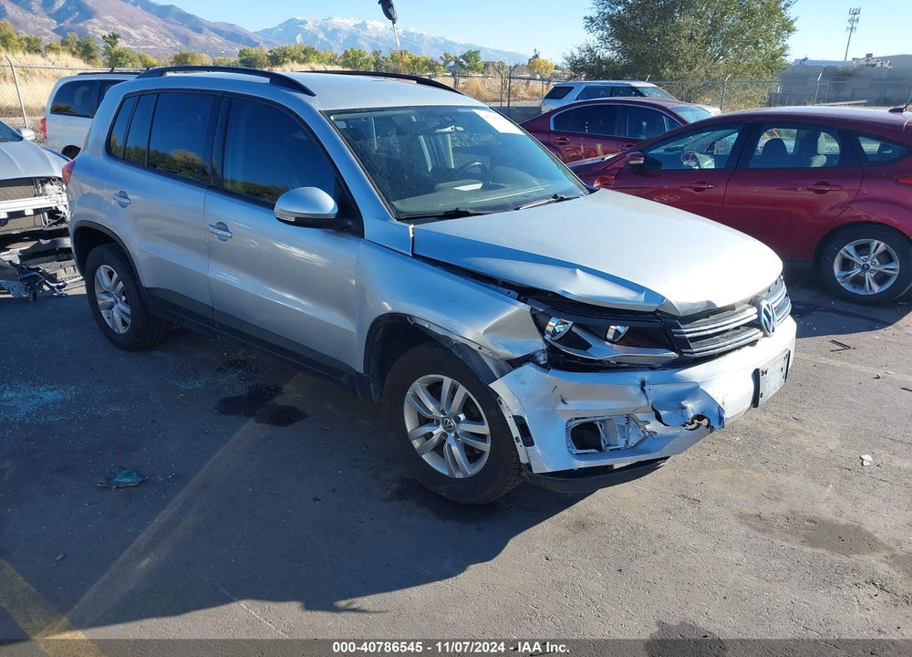 2016 VOLKSWAGEN TIGUAN S VIN: WVGAV7AX7GW587813