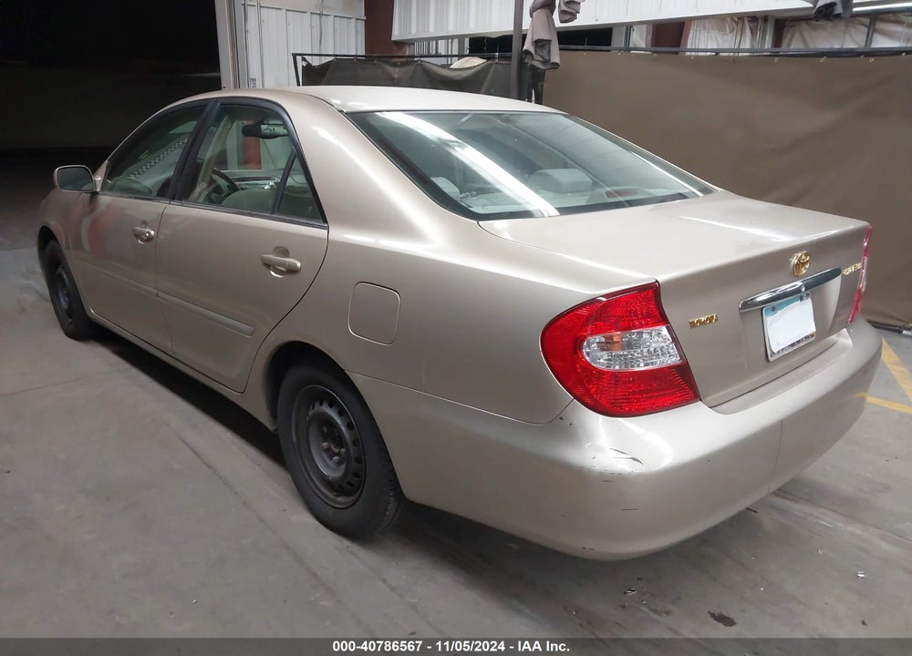 2002 TOYOTA CAMRY LE VIN: 4T1BE32K52U519627