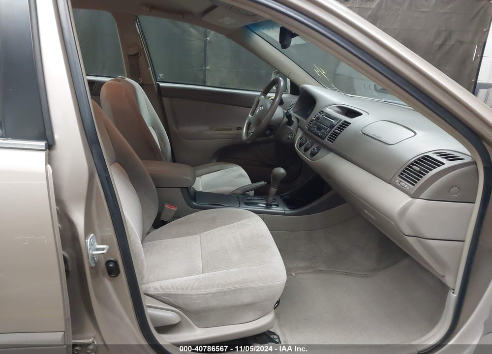 2002 TOYOTA CAMRY LE VIN: 4T1BE32K52U519627