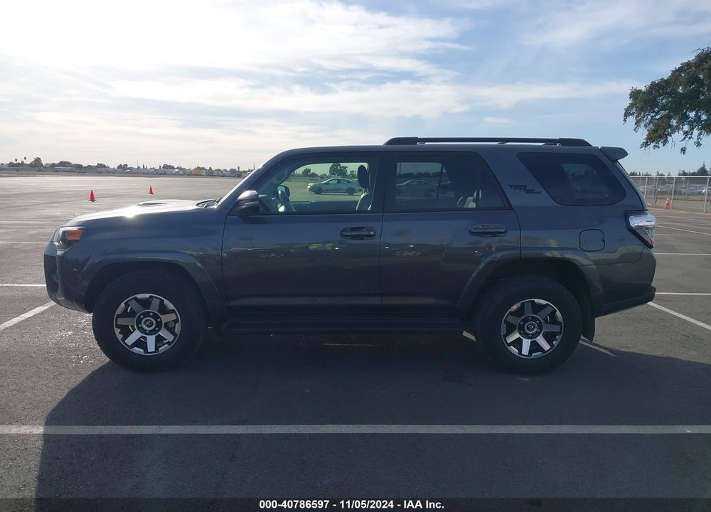 2023 TOYOTA 4RUNNER TRD OFF ROAD PREMIUM VIN: JTERU5JR7P6156495