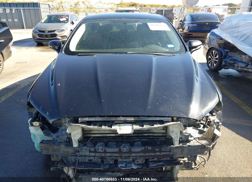 2014 FORD FUSION SE VIN: 3FA6P0HD1ER329185