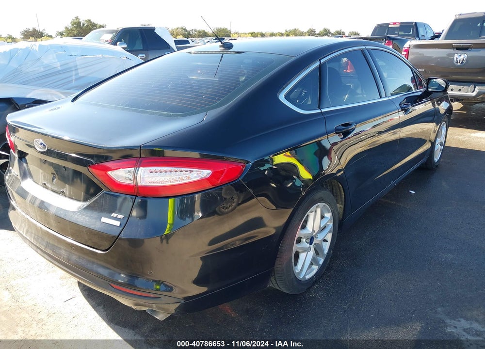 2014 FORD FUSION SE VIN: 3FA6P0HD1ER329185