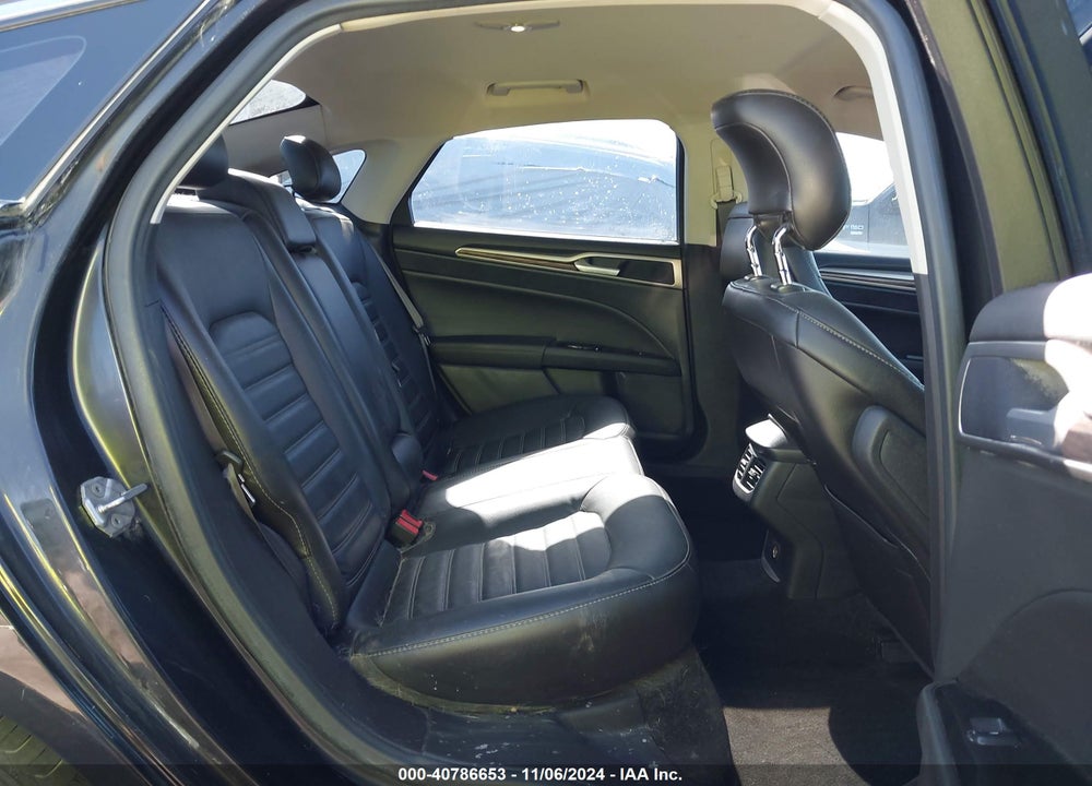 2014 FORD FUSION SE VIN: 3FA6P0HD1ER329185