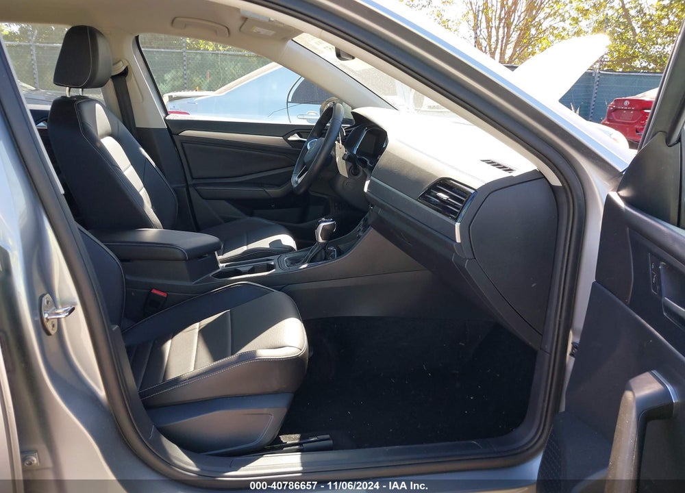 2024 VOLKSWAGEN JETTA 1.5T SE VIN: 3VWEM7BU8RM008180