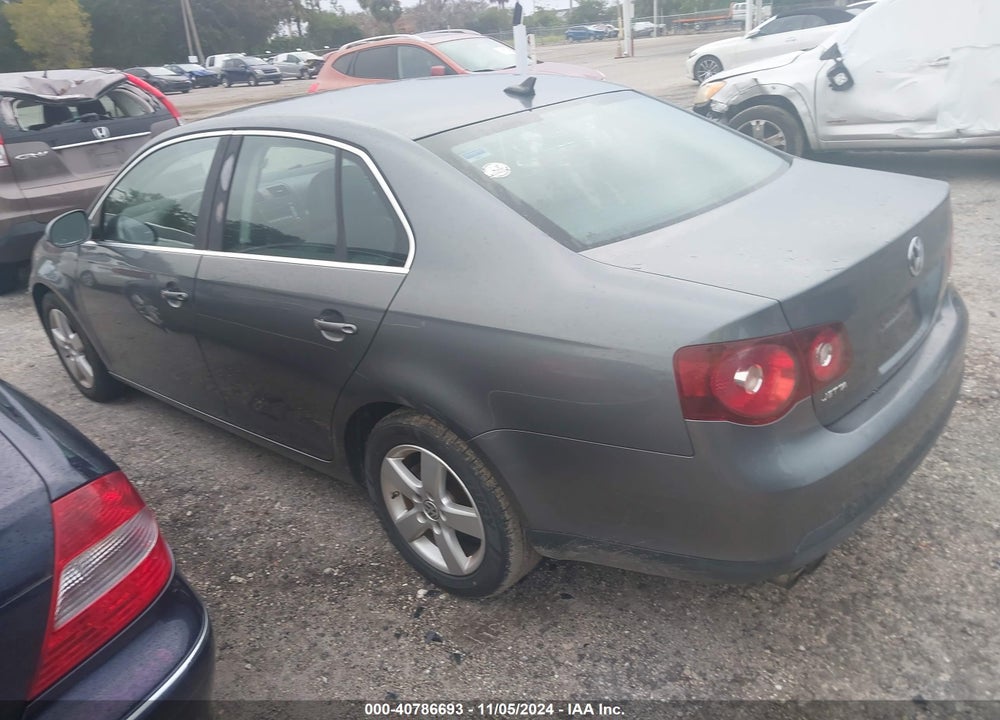 2008 VOLKSWAGEN JETTA SE/SEL VIN: 3VWRM71K48M072720