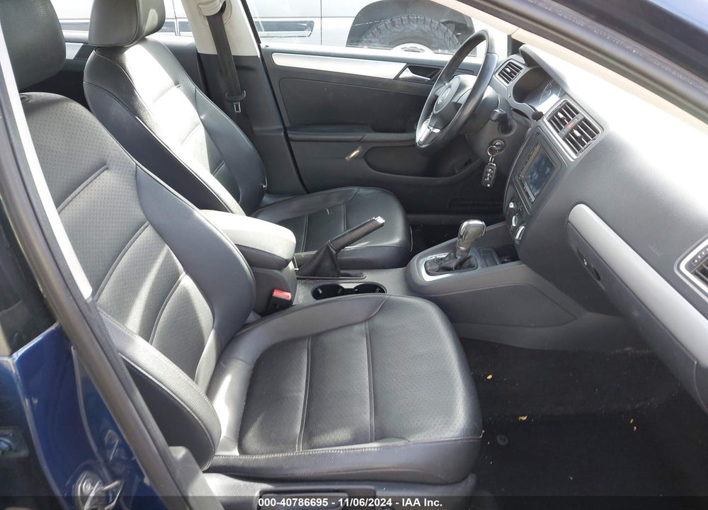 2013 VOLKSWAGEN JETTA SE VIN: 3VWDP7AJ4DM371028