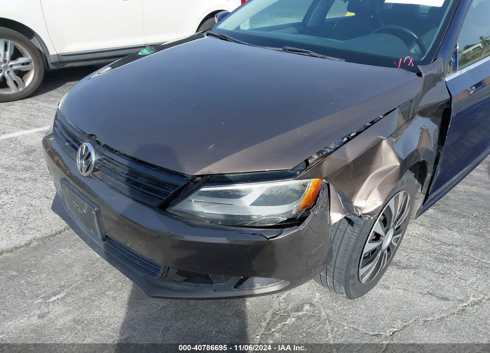 2013 VOLKSWAGEN JETTA SE VIN: 3VWDP7AJ4DM371028
