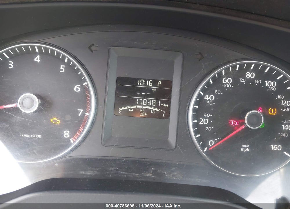 2013 VOLKSWAGEN JETTA SE VIN: 3VWDP7AJ4DM371028