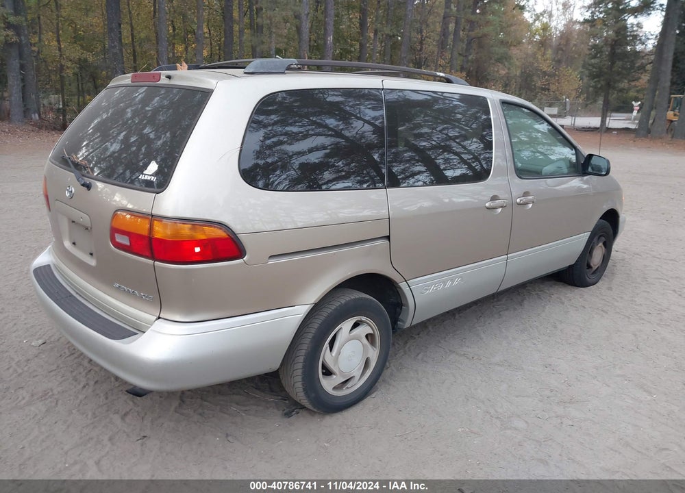 2000 TOYOTA SIENNA XLE VIN: 4T3ZF13C7YU235522