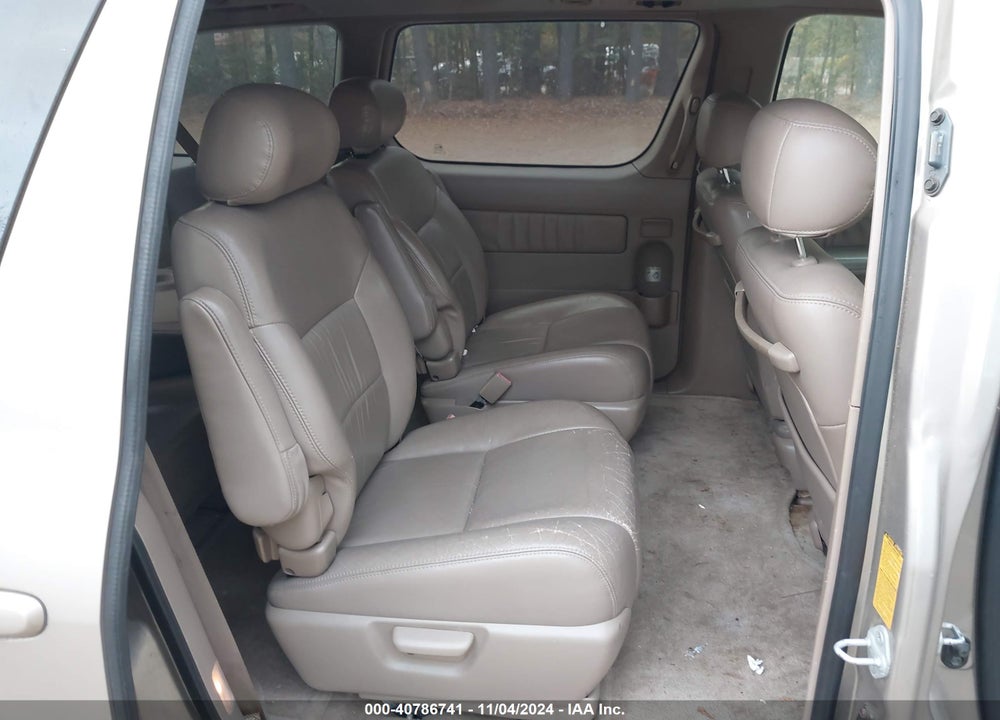 2000 TOYOTA SIENNA XLE VIN: 4T3ZF13C7YU235522