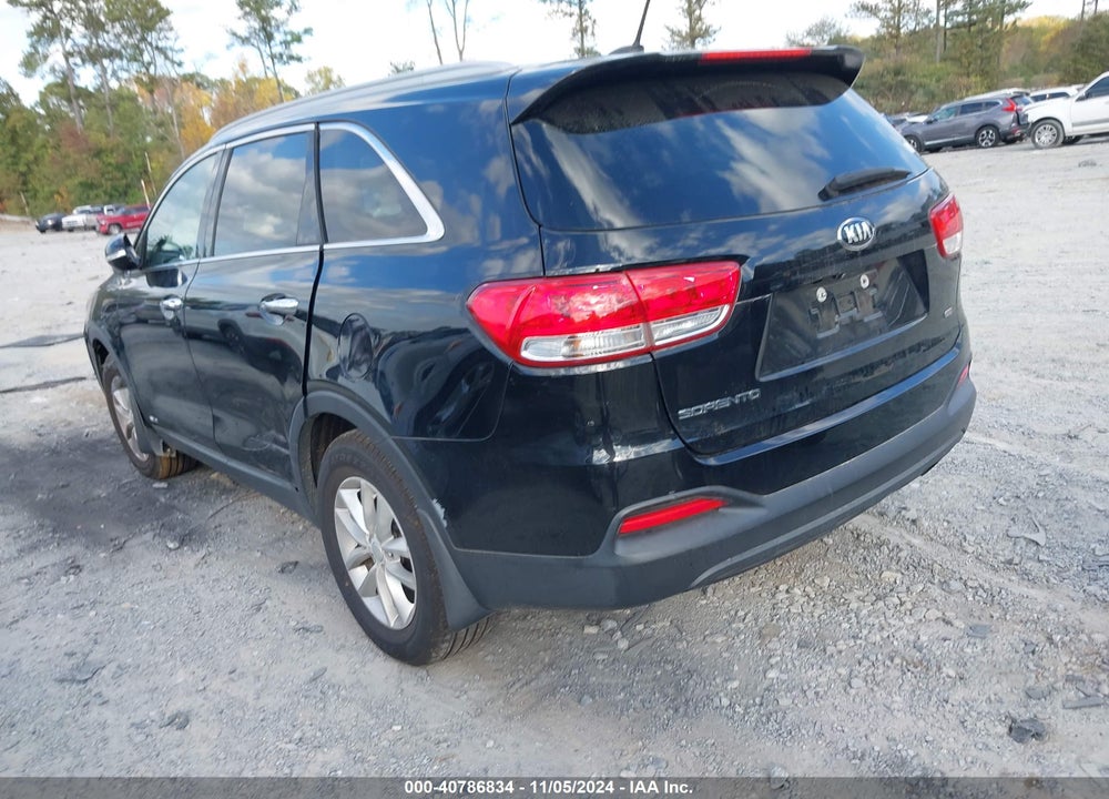 2017 KIA SORENTO 2.4L LX VIN: 5XYPGDA3XHG278534