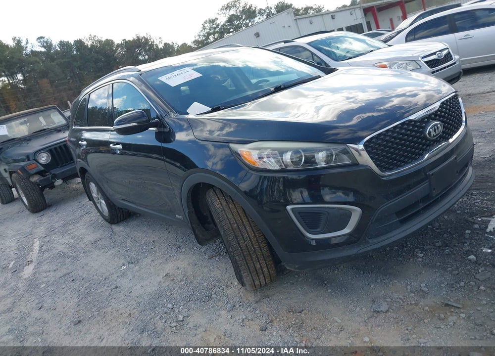 2017 KIA SORENTO 2.4L LX VIN: 5XYPGDA3XHG278534
