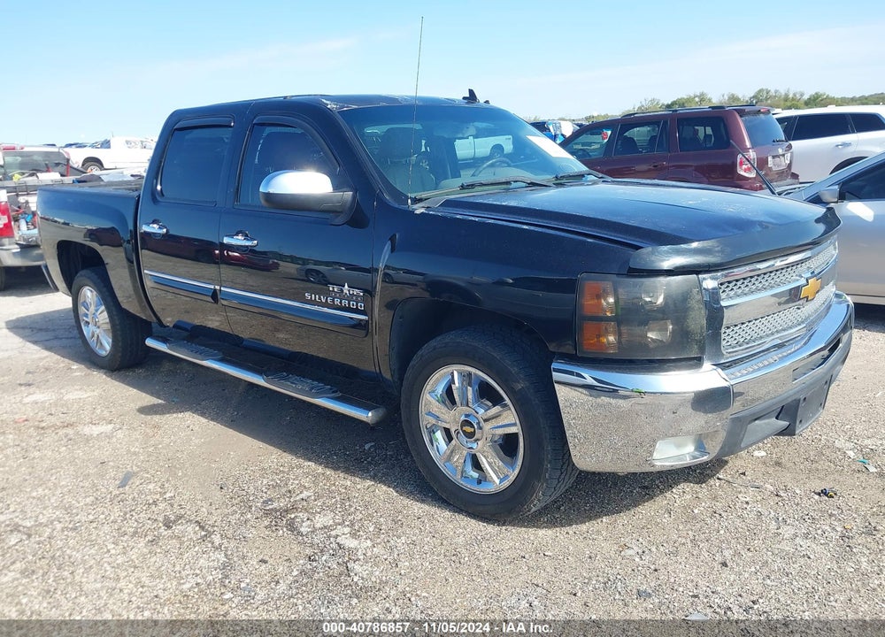 2013 CHEVROLET SILVERADO 1500 LT VIN: 3GCPCSE01DG373513