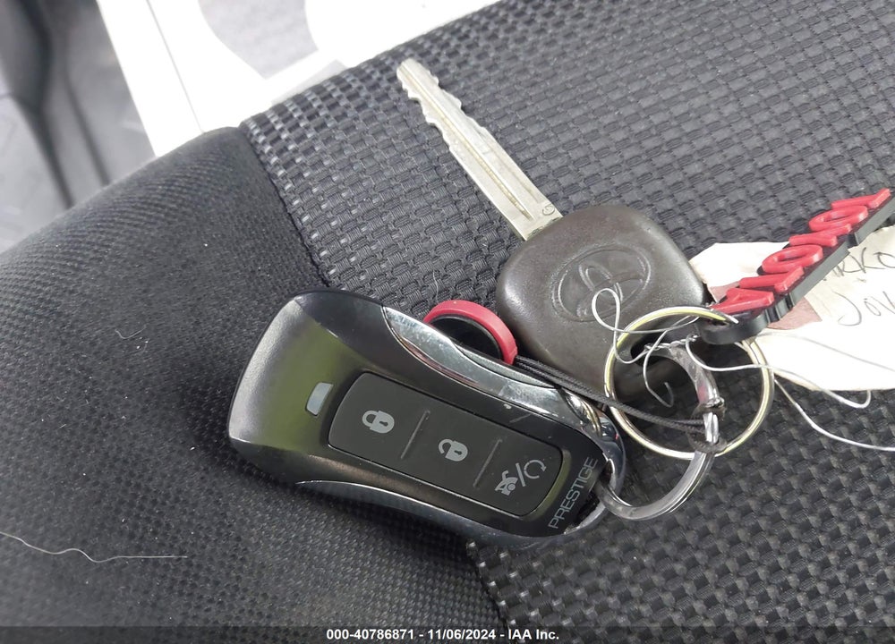 2013 TOYOTA FJ CRUISER VIN: JTEBU4BF2DK165978