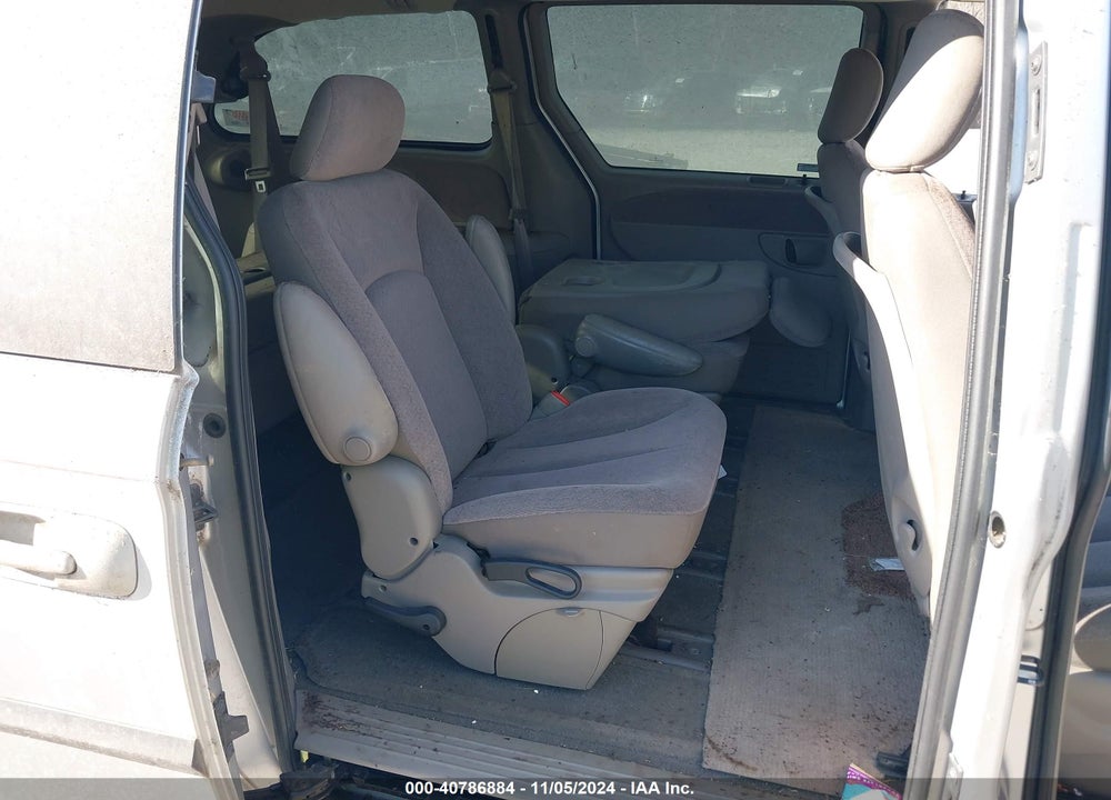 2001 DODGE GRAND CARAVAN SPORT VIN: 2B4GP44341R316513