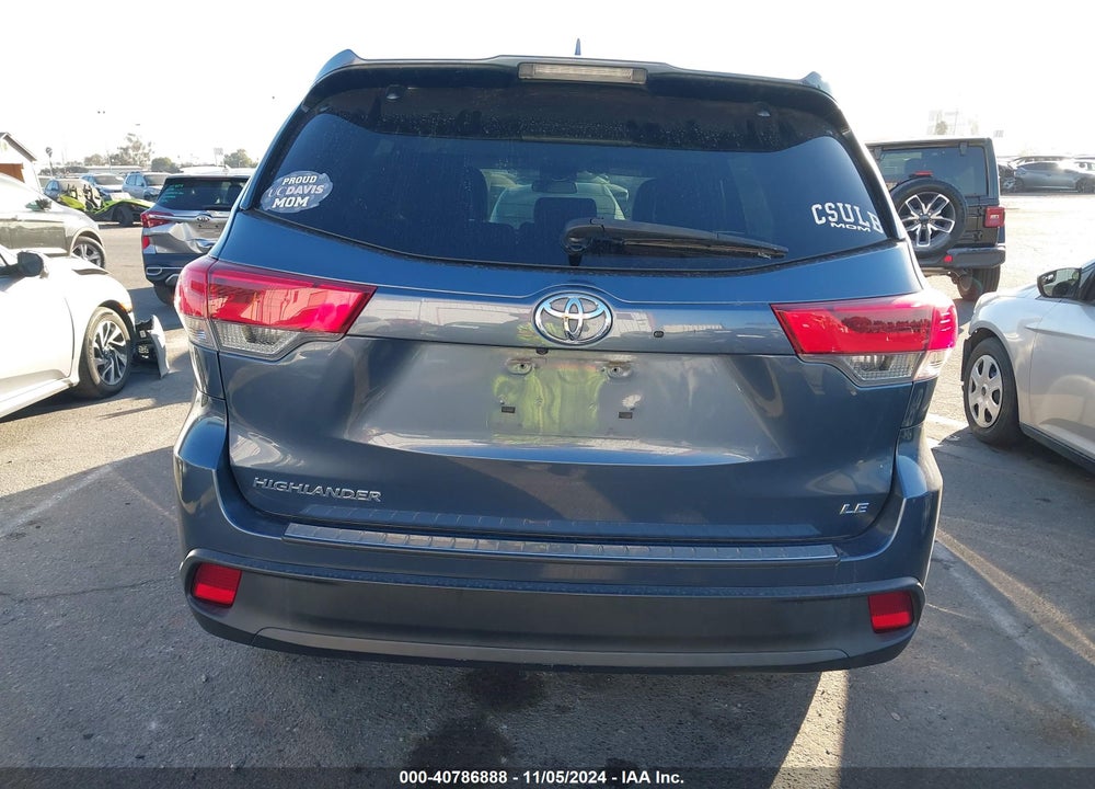 2017 TOYOTA HIGHLANDER LE PLUS VIN: 5TDZZRFH6HS234019