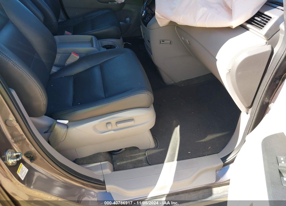 2016 HONDA ODYSSEY SE VIN: 5FNRL5H31GB077823