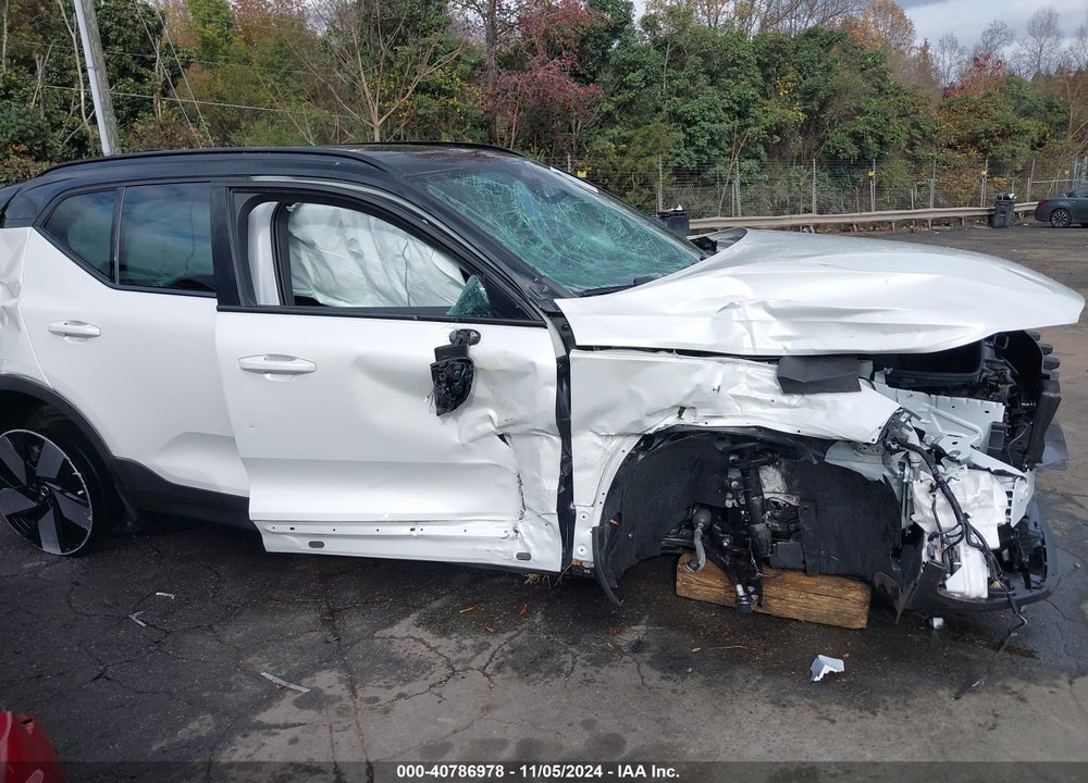 2023 VOLVO XC40 RECHARGE PURE ELECTRIC TWIN ULTIMATE VIN: YV4ED3UM3P2003494
