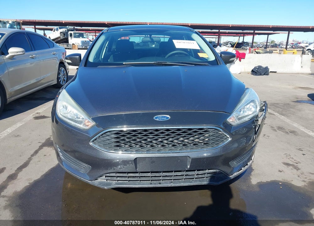 2017 FORD FOCUS SE VIN: 1FADP3F27HL210859