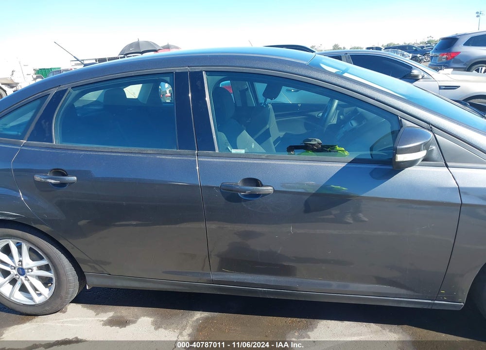 2017 FORD FOCUS SE VIN: 1FADP3F27HL210859