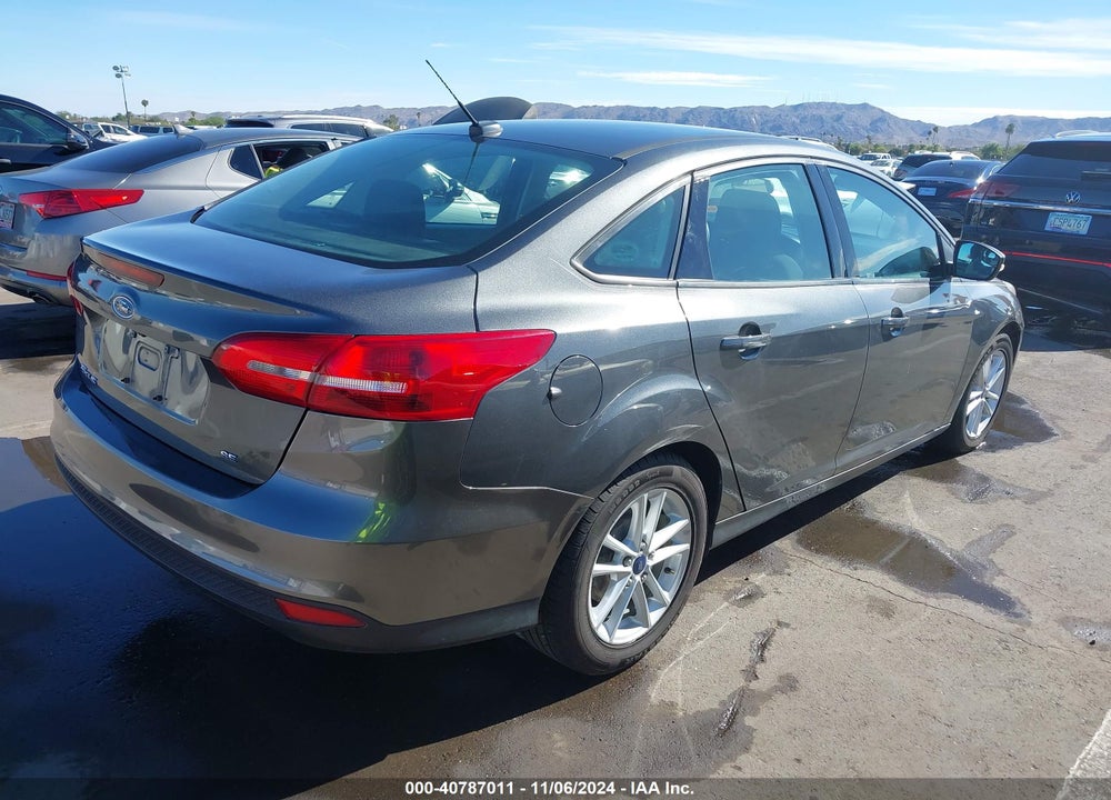2017 FORD FOCUS SE VIN: 1FADP3F27HL210859
