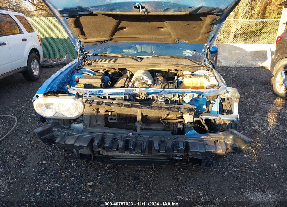 2009 DODGE CHALLENGER SRT8 VIN: 2B3LJ74W49H618367