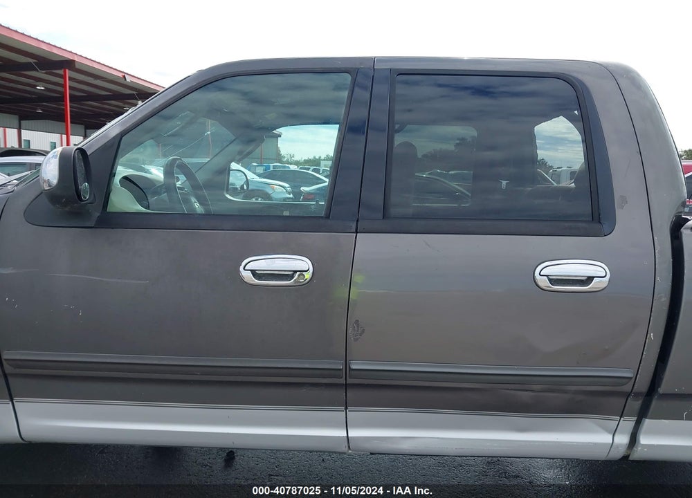 2002 FORD F-150 LARIAT/XLT VIN: 1FTRW07L42KC43159