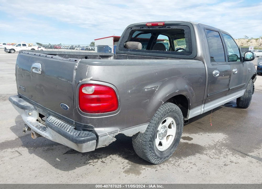 2002 FORD F-150 LARIAT/XLT VIN: 1FTRW07L42KC43159