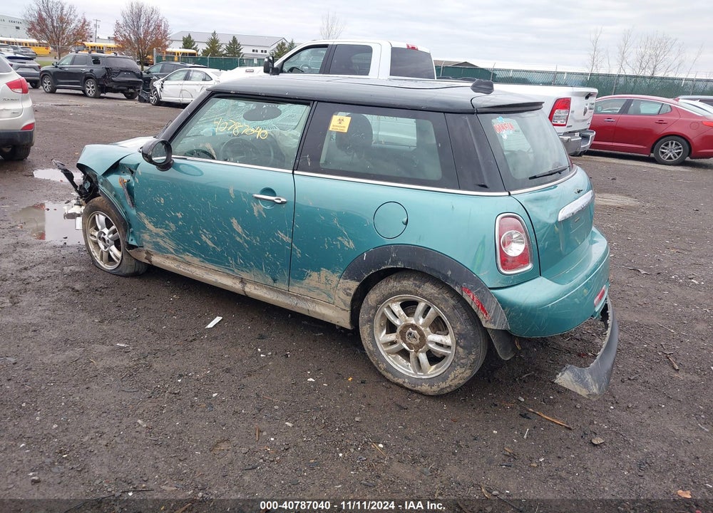 2012 MINI COOPER VIN: WMWSU3C55CT258164