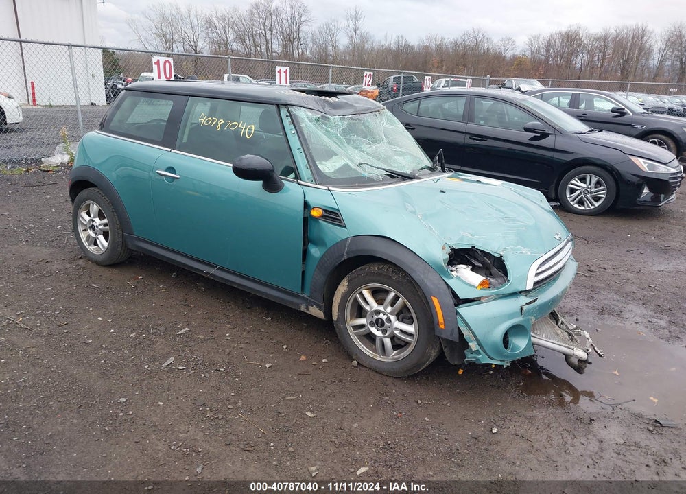 2012 MINI COOPER VIN: WMWSU3C55CT258164