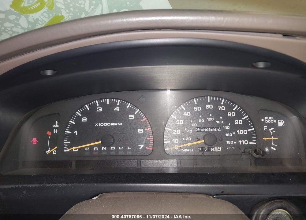 1998 TOYOTA 4RUNNER SR5 V6 LIMITED VIN: JT3HN87R2W0148168