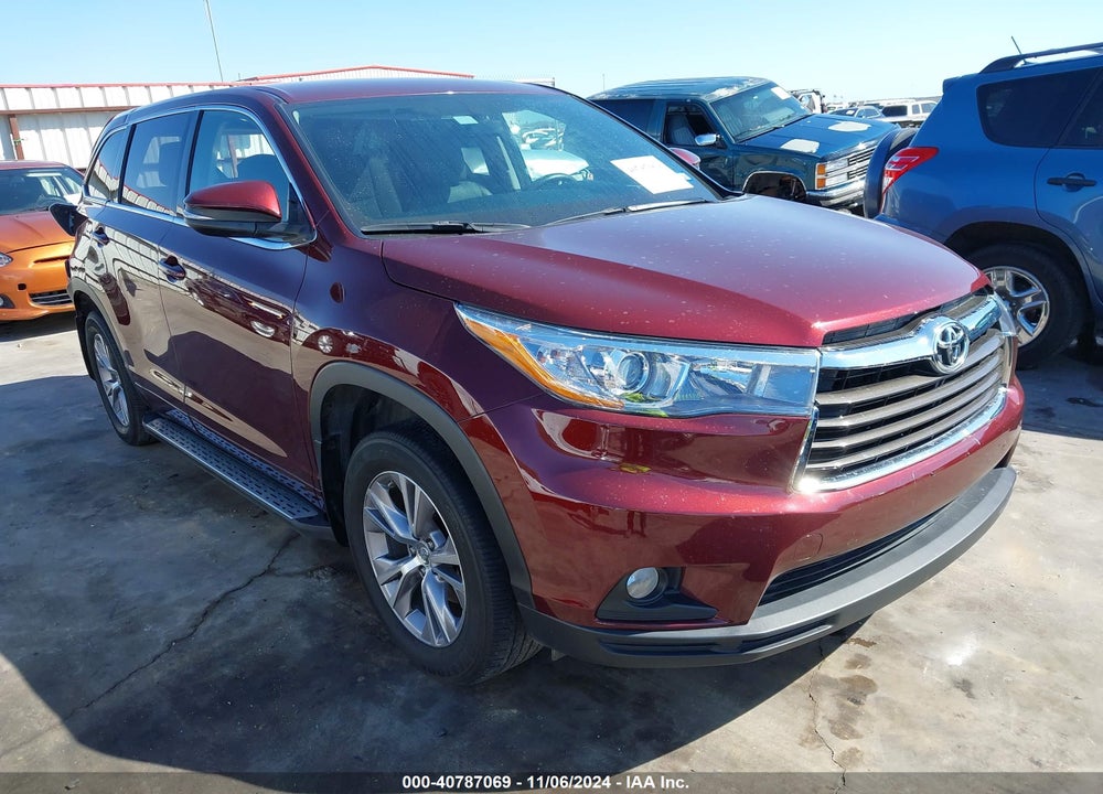 2015 TOYOTA HIGHLANDER LE PLUS V6 VIN: 5TDZKRFH1FS057283